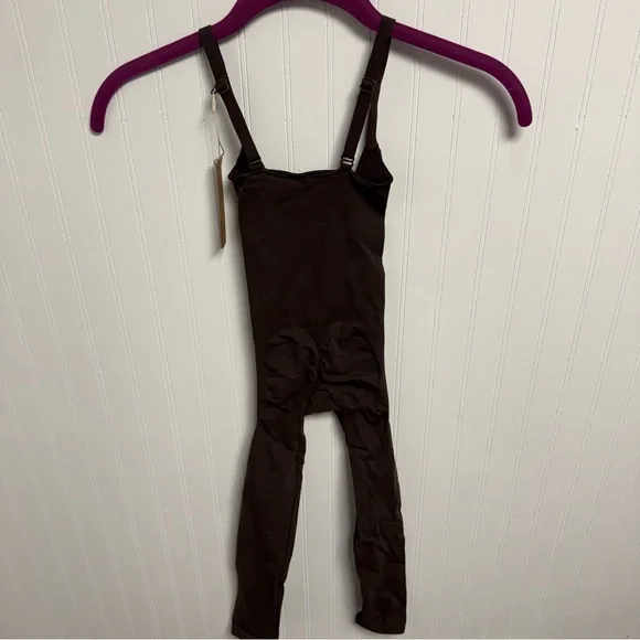 Skims Everyday Sculpt Open Bust Catsuit Espresso XXS - Picture 4 of 8